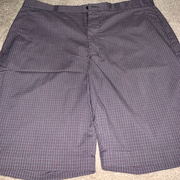 Cutter & Buck striped shorts - Picture 1 of 3